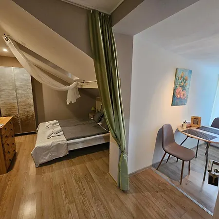 Apartment Hedi Vendeghaz Eger