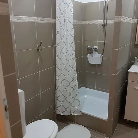 Apartament Hedi Vendeghaz *