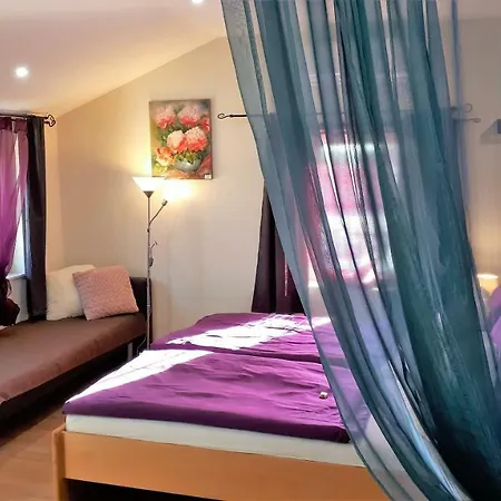 Hedi Vendeghaz Apartament *