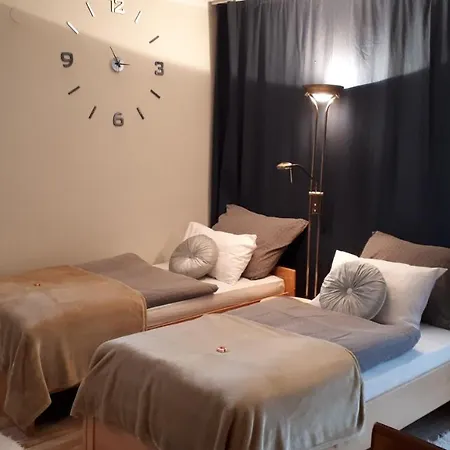 Apartment Hedi Vendeghaz Eger
